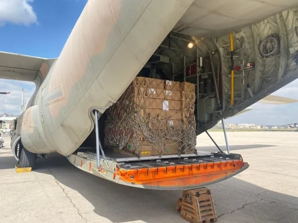 Гуманитарная помощь из Омана в сектор Газа.
